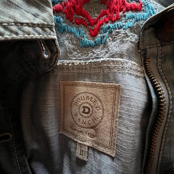 Like new Double D Ranch jacket - Picture 3 of 3